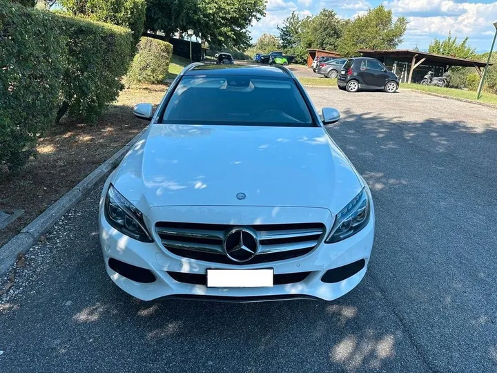 Mercedes-Benz C 220
