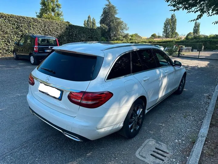 Mercedes-Benz C 220