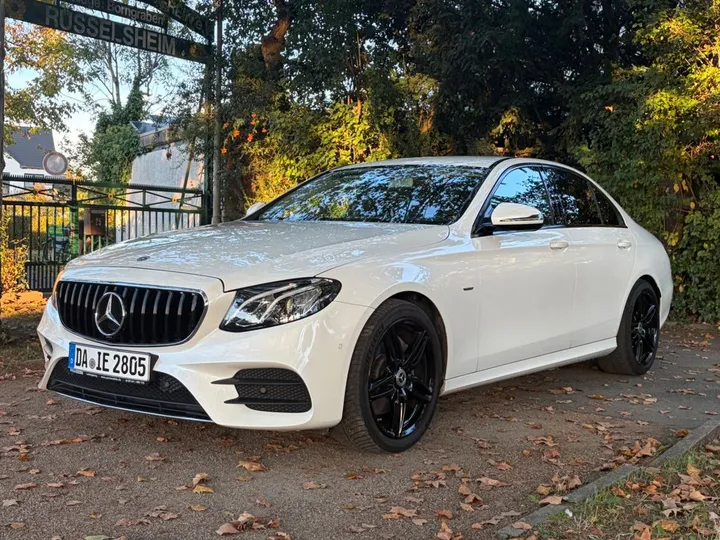 Mercedes-Benz E 200