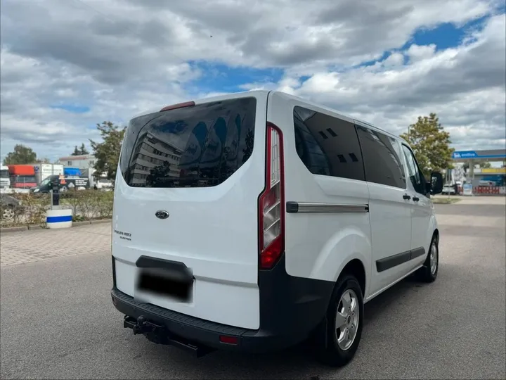 Ford Tourneo Custom