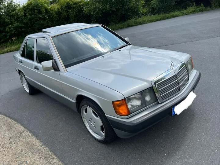 Mercedes-Benz 190