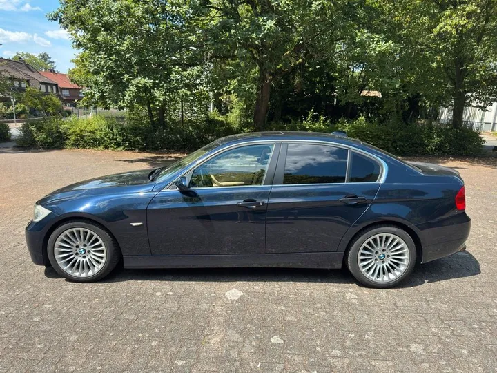 BMW 325