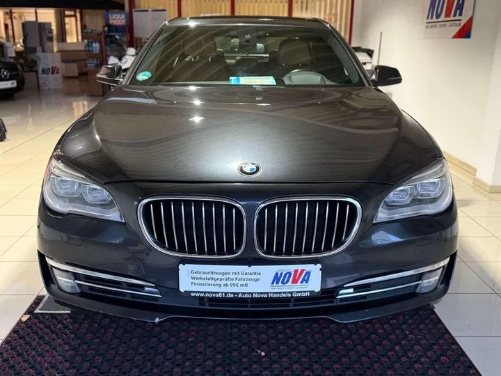 BMW 740