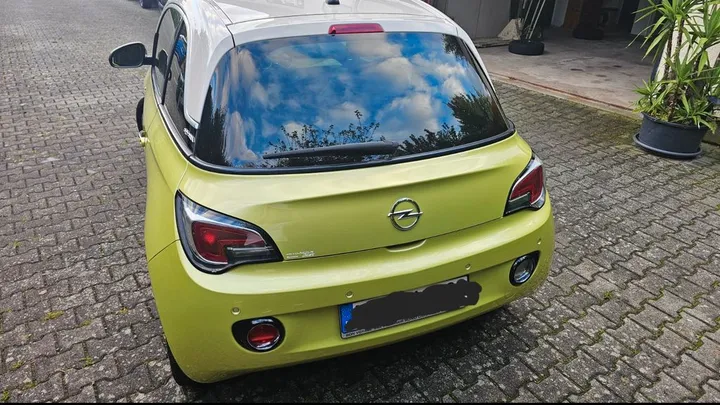 Opel Adam