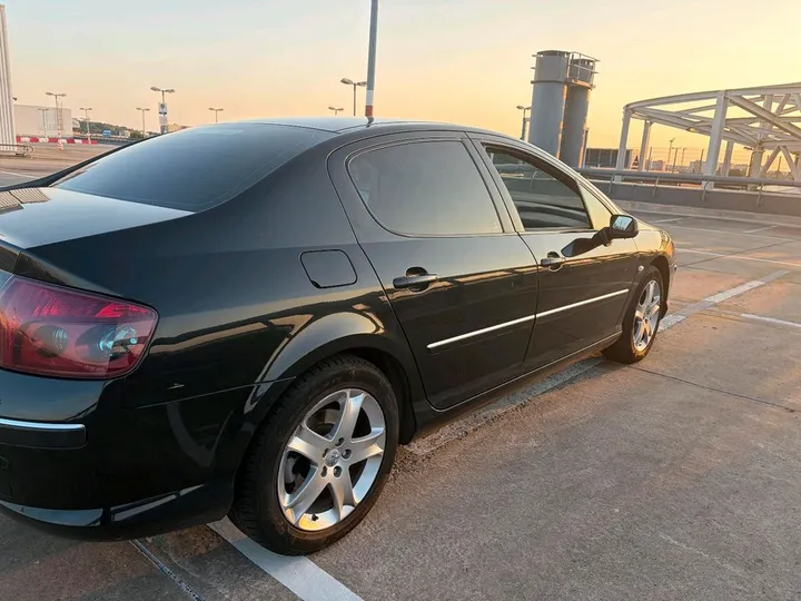 Peugeot 407