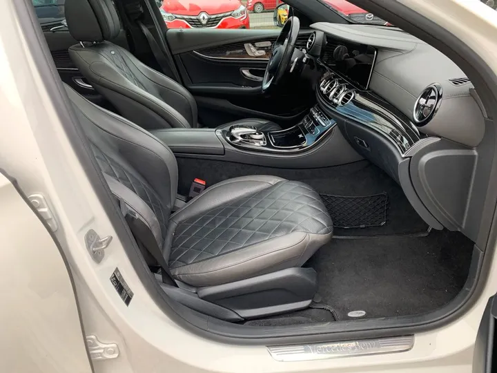 Mercedes-Benz E 400