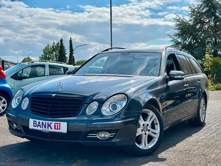 Mercedes-Benz E 220