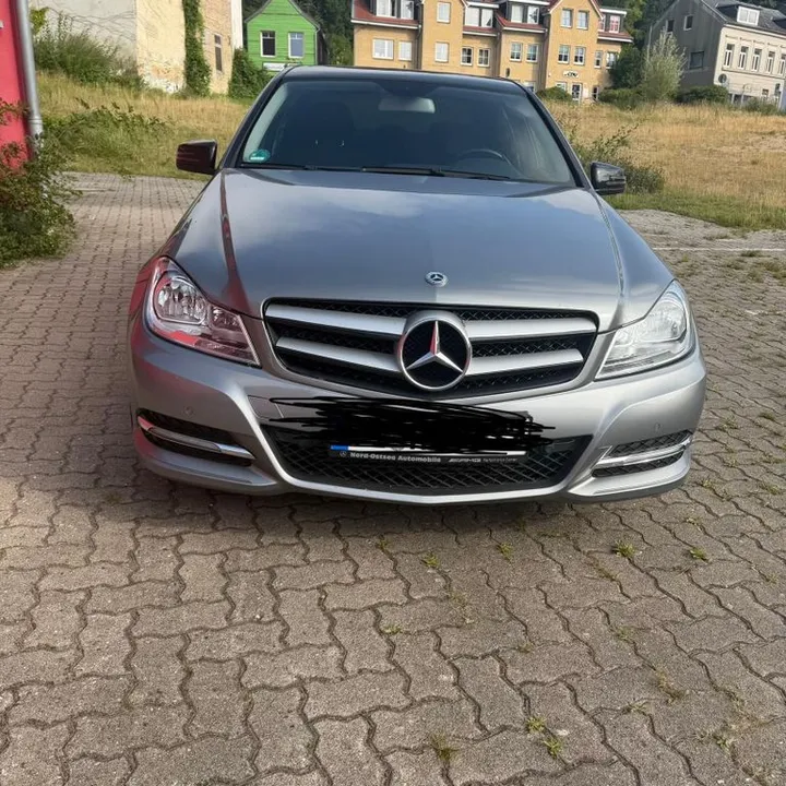 Mercedes-Benz C 200