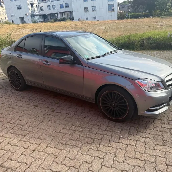 Mercedes-Benz C 200