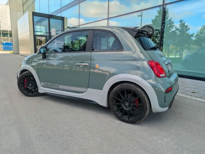 Abarth 695