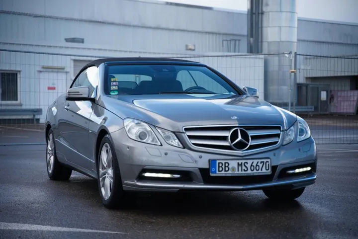 Mercedes-Benz E 200