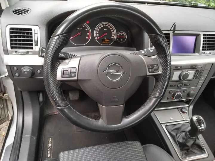 Opel Vectra