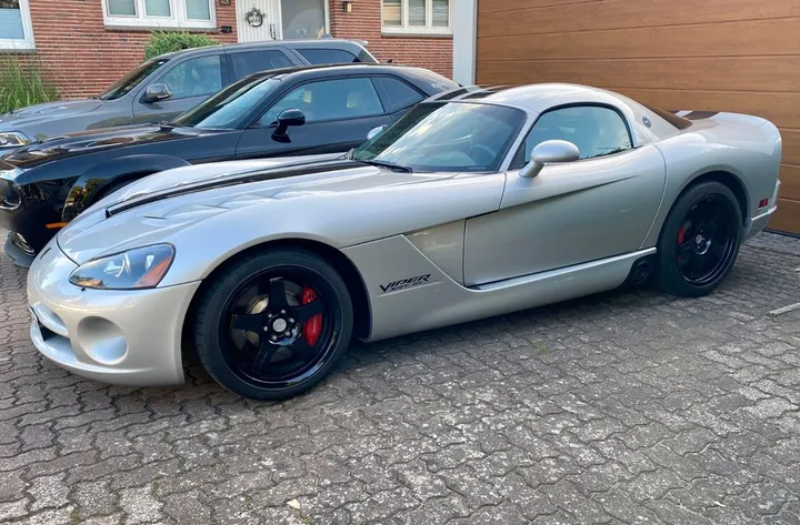 Dodge Viper