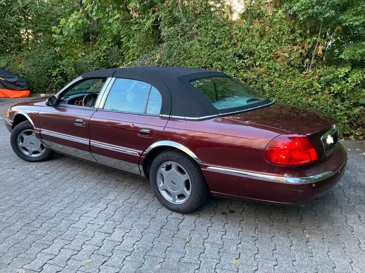 Lincoln Continental