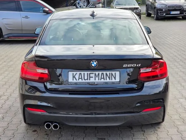 BMW 220