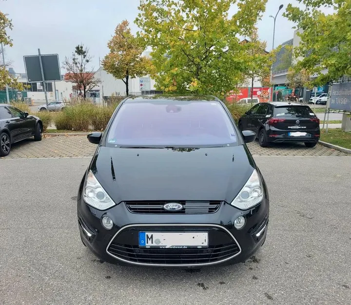 Ford S-Max