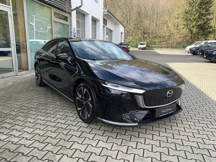 Mazda 6e