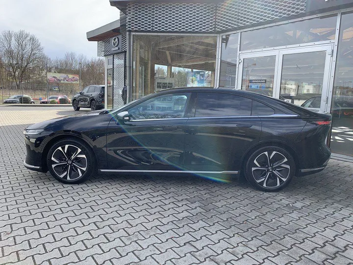 Mazda 6e