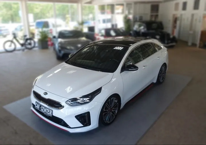 Kia pro cee'd / ProCeed