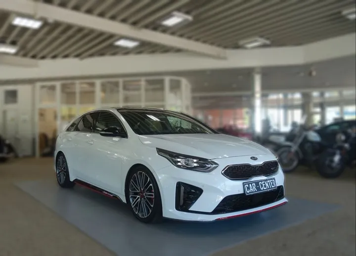 Kia pro cee'd / ProCeed