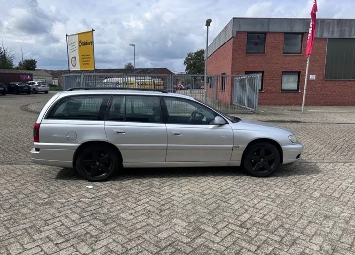 Opel Omega