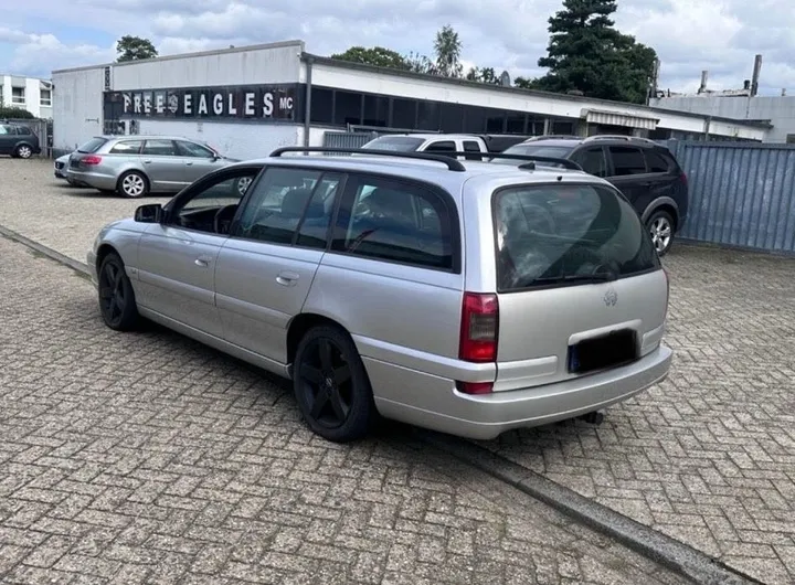 Opel Omega
