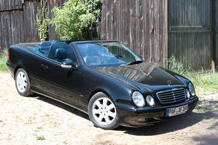 Mercedes-Benz 200