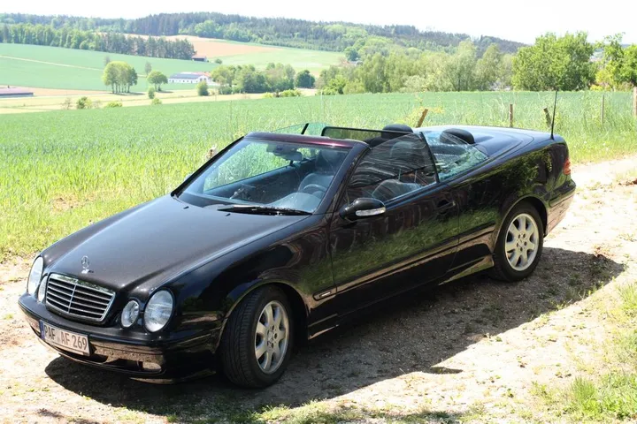 Mercedes-Benz 200
