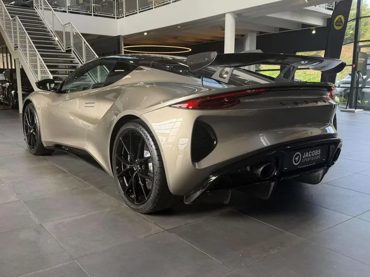 Lotus Emira