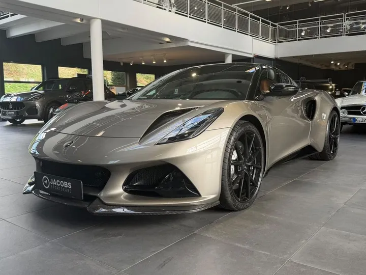Lotus Emira