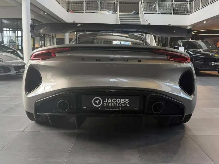 Lotus Emira