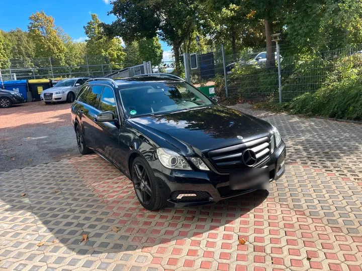 Mercedes-Benz E 200