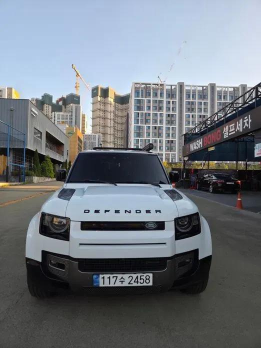 Land Rover Defender