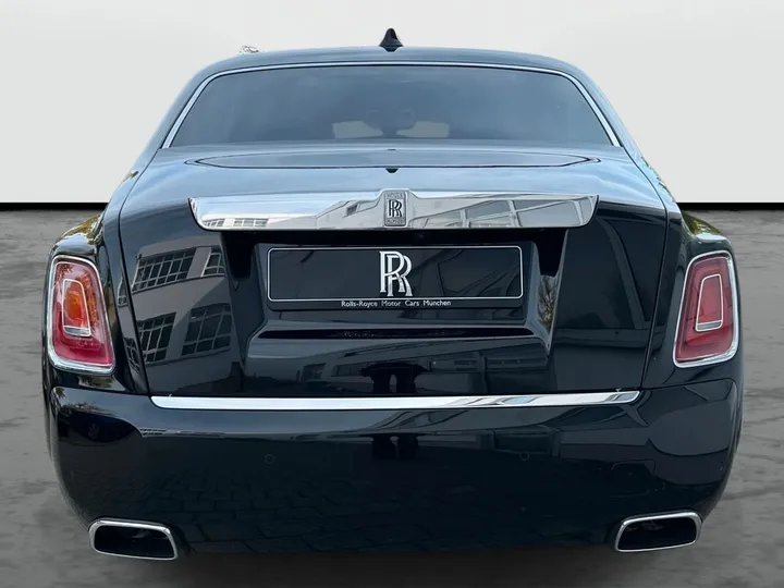 Rolls-Royce Phantom