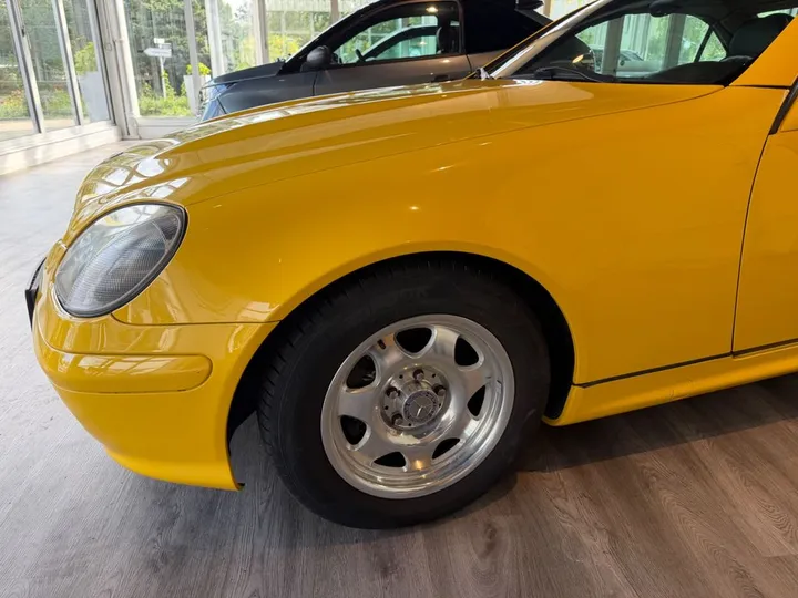 Mercedes-Benz SLK 200