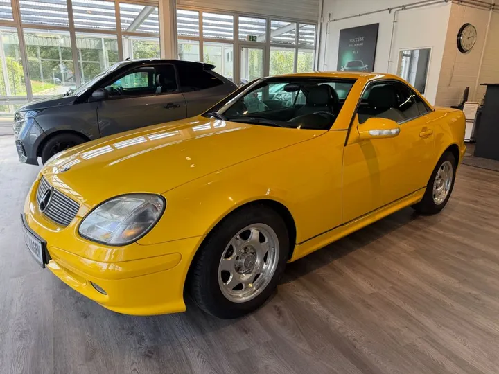 Mercedes-Benz SLK 200