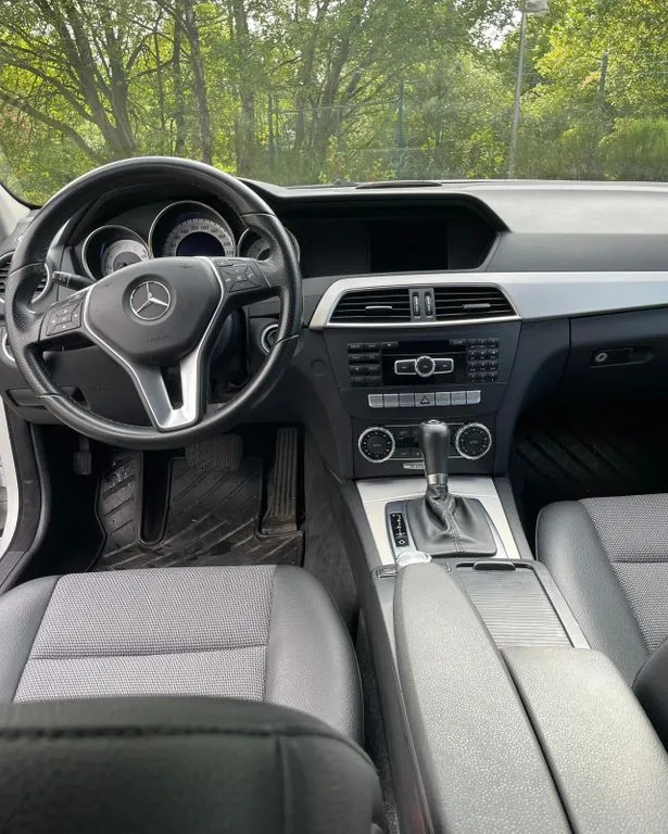 Mercedes-Benz C 200