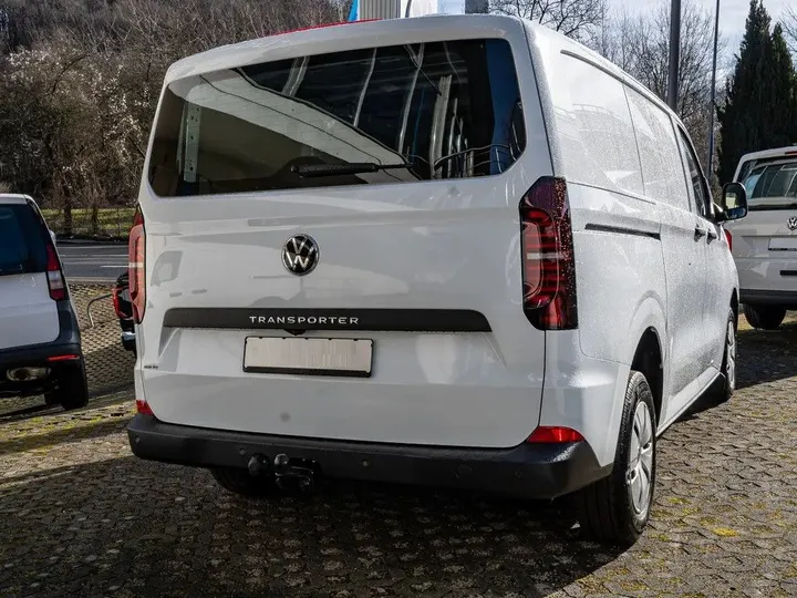 Volkswagen T7 Transporter
