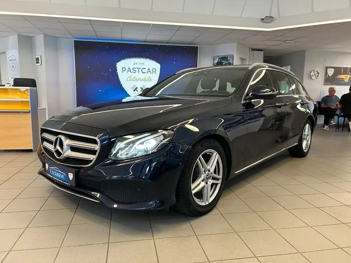 Mercedes-Benz E 220