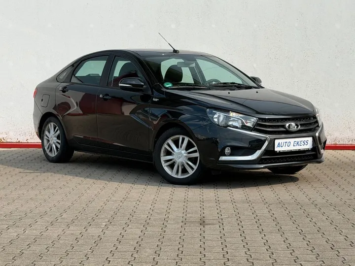 Lada Vesta
