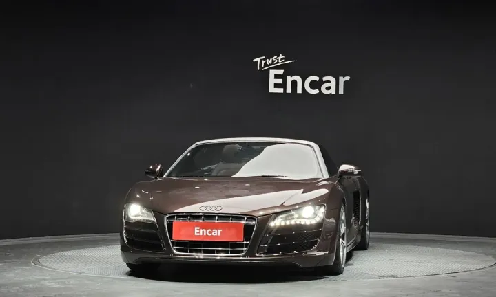 Audi R8