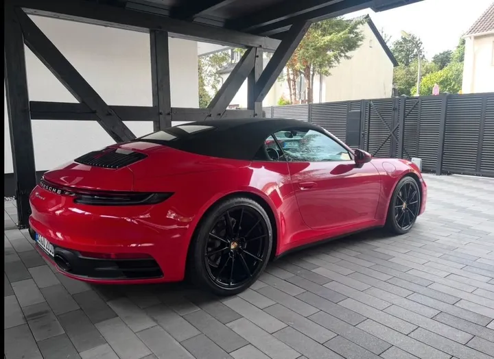 Porsche 992