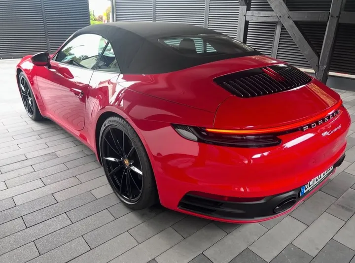 Porsche 992