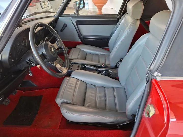 Alfa Romeo Spider