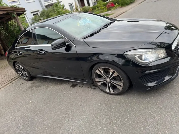 Mercedes-Benz CLA 220