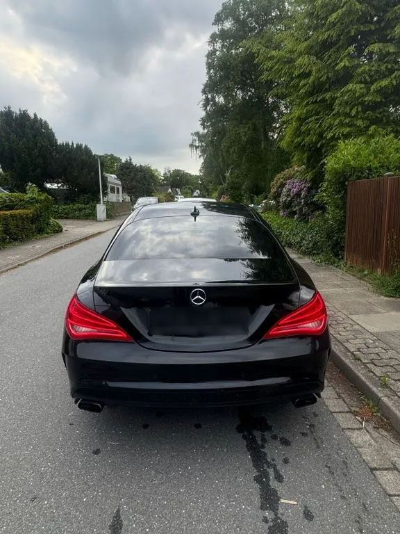 Mercedes-Benz CLA 220