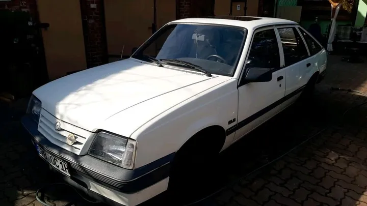 Opel Ascona
