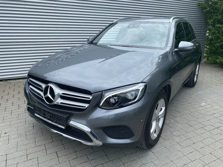 Mercedes-Benz GLC 220