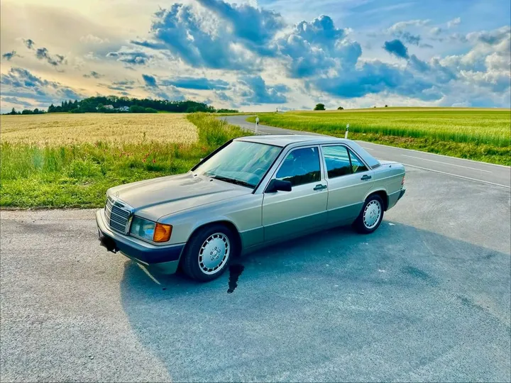 Mercedes-Benz 190