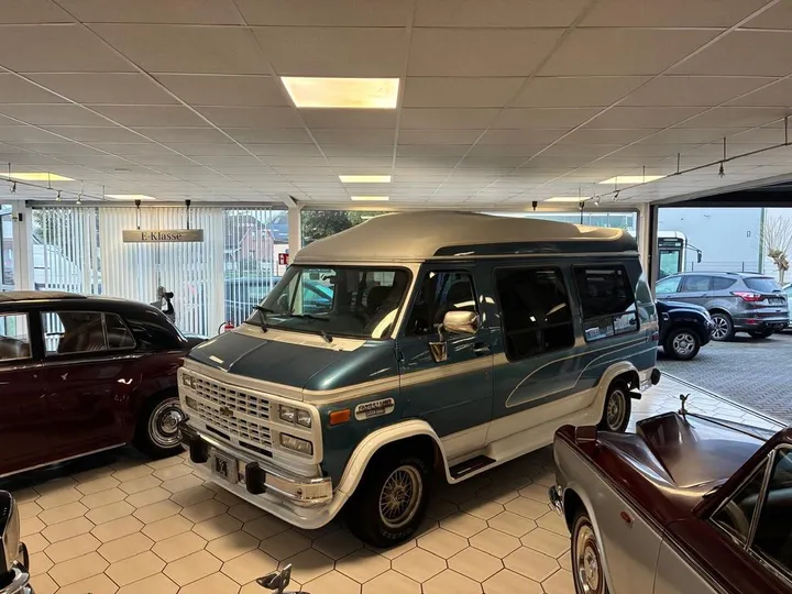 Chevrolet Chevy Van